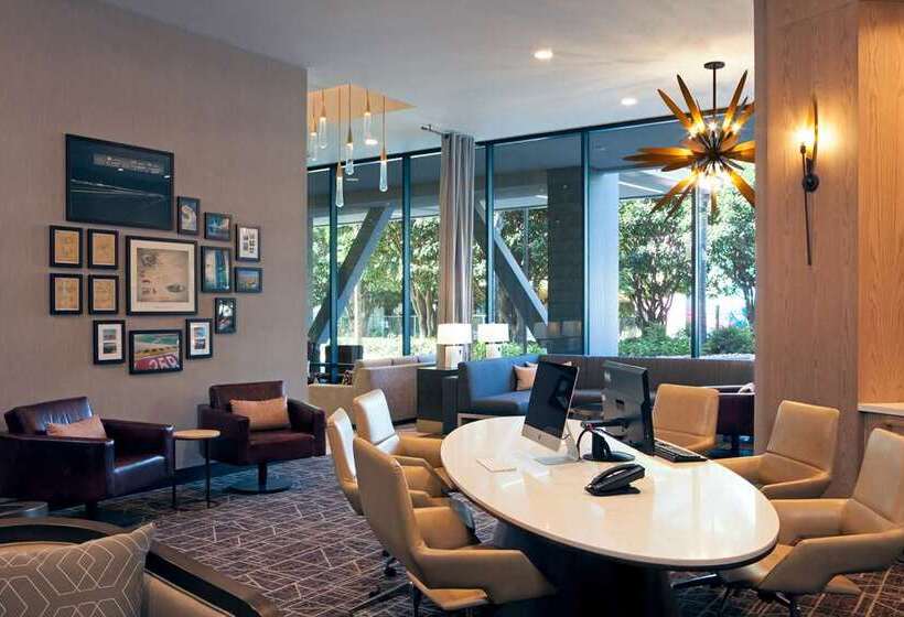 H Hotel Los Angeles, Curio Collection By Hilton