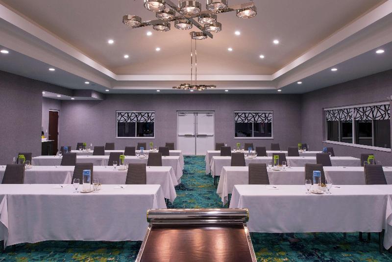 هتل Hampton Inn & Suites Atlanta/marietta