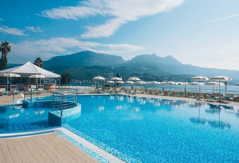 בית מלון כפרי Iberostar Waves Herceg Novi - All Inclusive