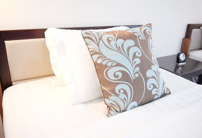 Luganvilla Business Hotel And Restaurant