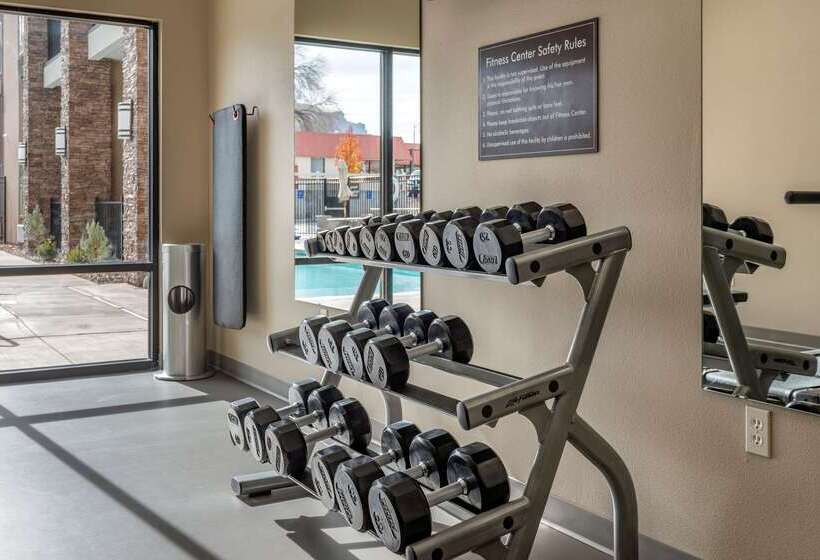 هتل Sleep Inn & Suites Moab Near Arches National Park