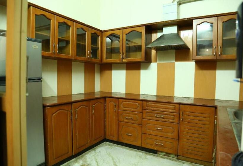 هتل Zingle Stay Airport