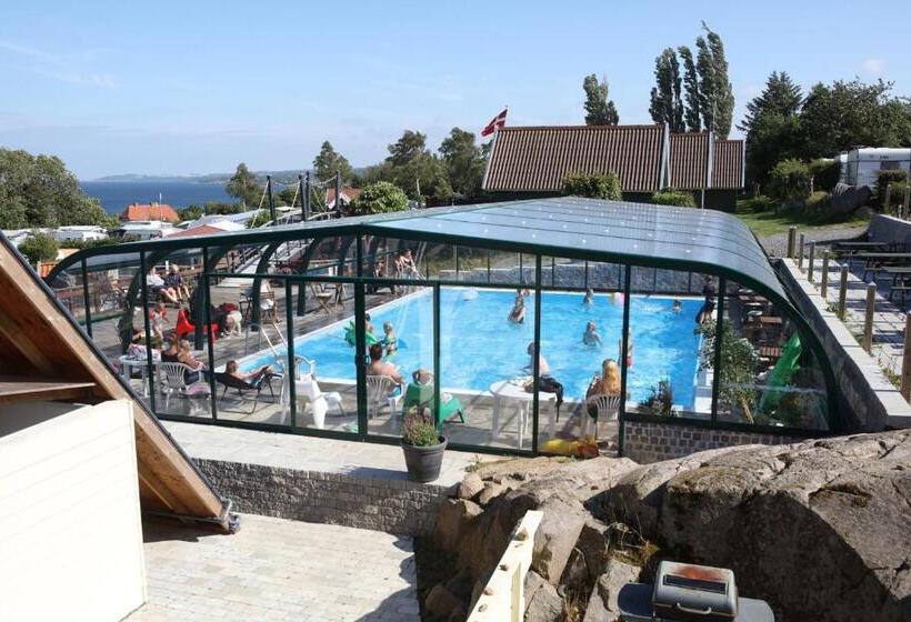 استراحتگاه Sandkaas Family Camping & Cottages