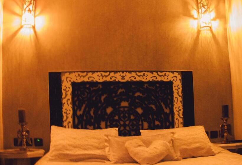 تختخواب و صبحانه Riad Golf Stinia