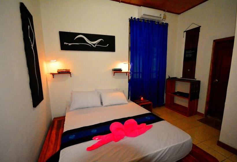 تختخواب و صبحانه World Bnb