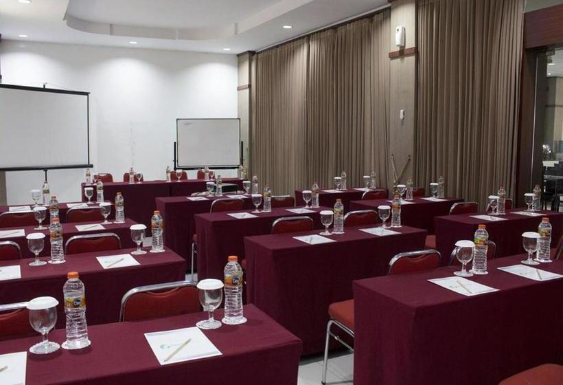 בית מלון כפרי Grand  Sampit