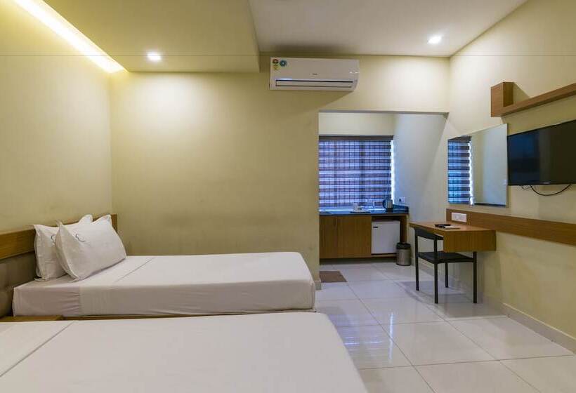 ホテル Crescent Inn