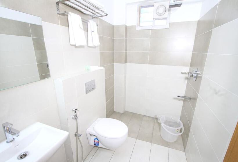 ホテル Crescent Inn