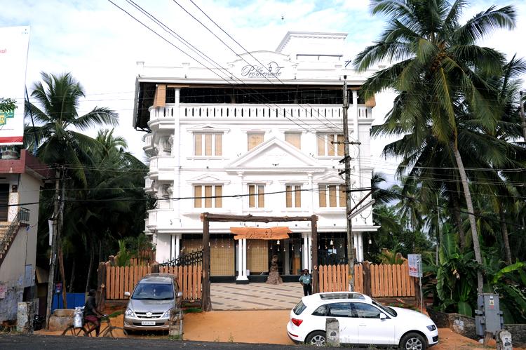 فندق La Promenade