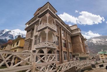 تختخواب و صبحانه Flamingo Resort