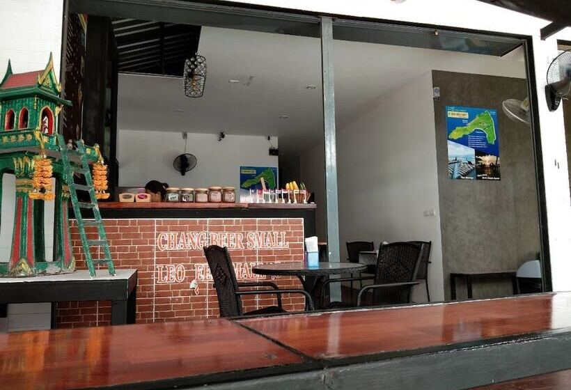 Decho Hostel