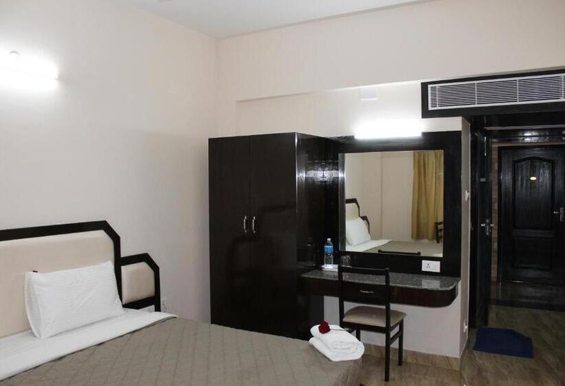 호텔 Jaidharshini Palace