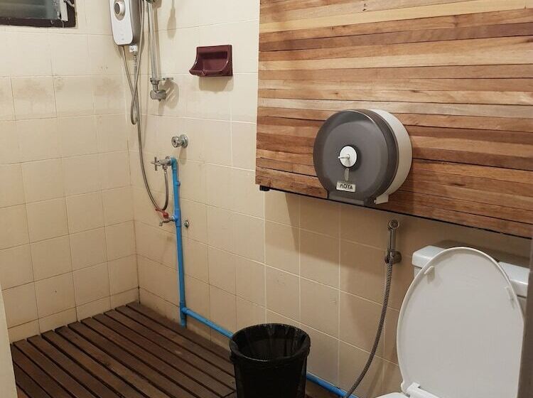 هتل The Roo Classic Hometel
