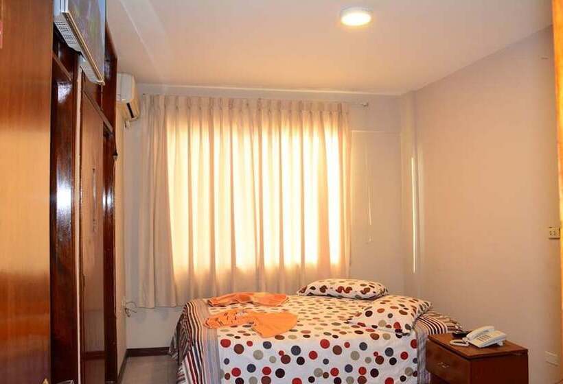 هاستل Hostal Ibiza