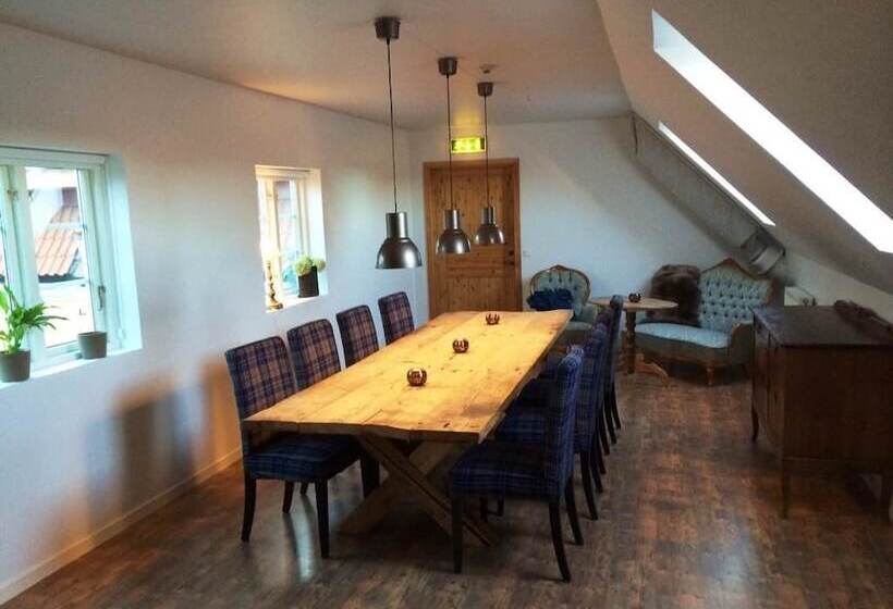 فندق åhus Gästgivaregård