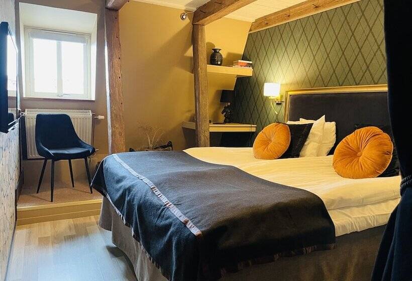 فندق åhus Gästgivaregård