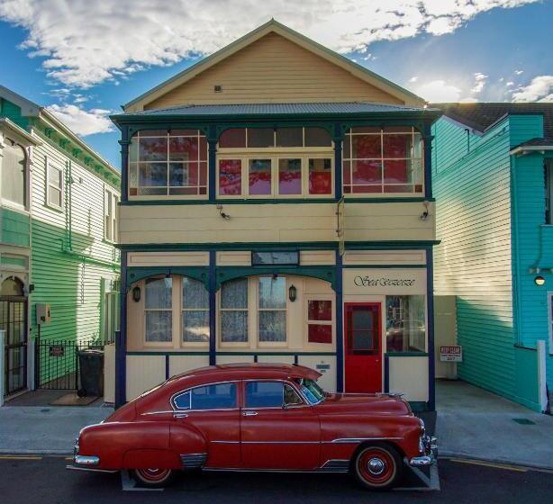 Sea Breeze B & B