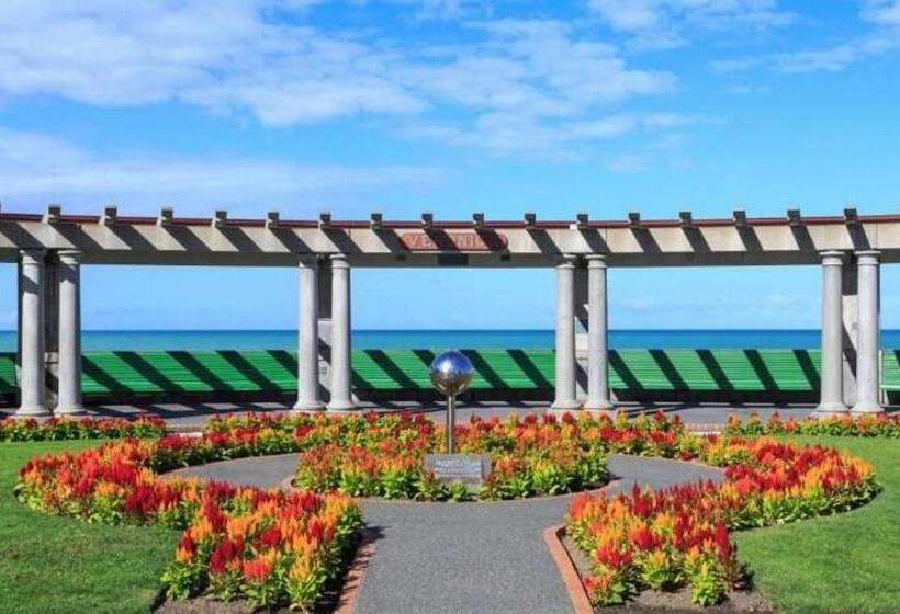 Sea Breeze B & B