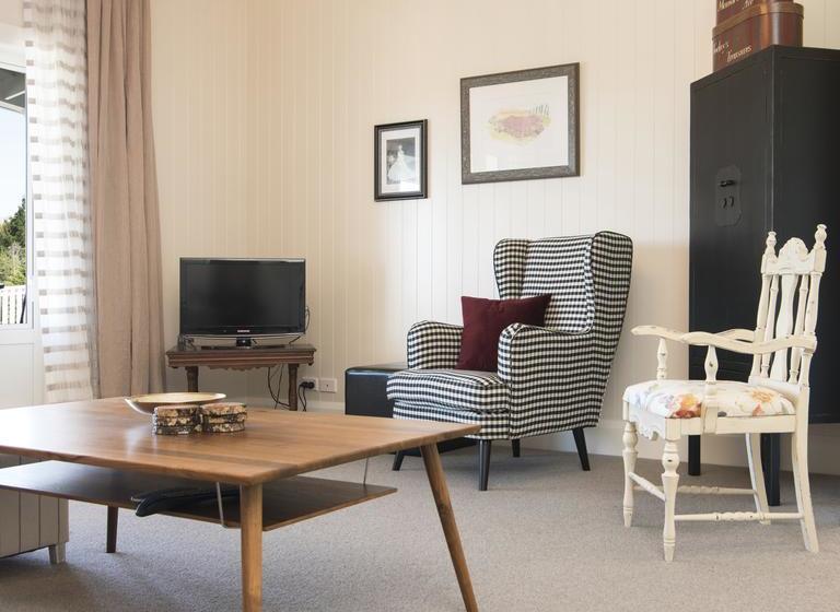 تختخواب و صبحانه Willow S Green