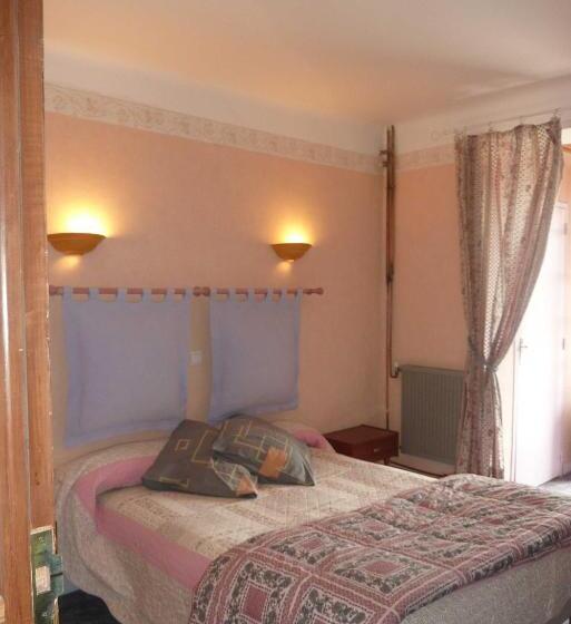 Отель La Font De Lauro