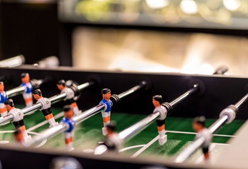 هتل Holiday Inn   The Niu, Cobbles Essen, An Ihg