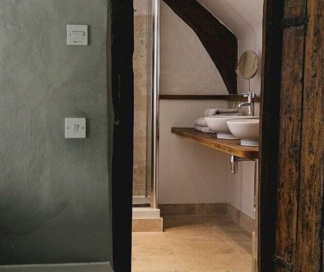 فندق Weeke Barton
