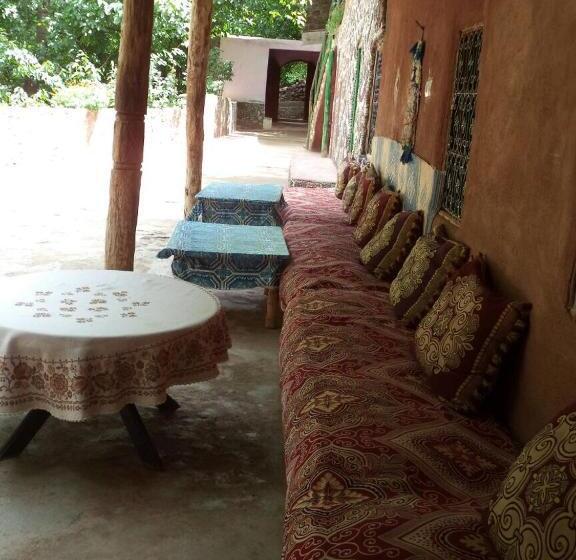 تختخواب و صبحانه Gite Ousalem