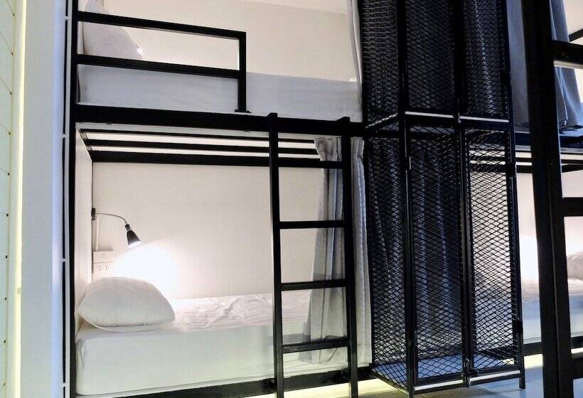 Diamond & Rust Hostel