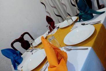 هتل Eeescart Resort Nuwaraeliya