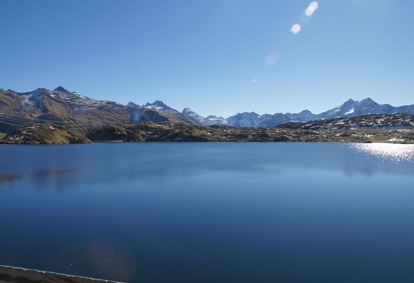 ホテル Grimsel Passhöhe
