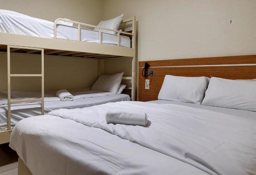 בית מלון כפרי Hôtel Astral