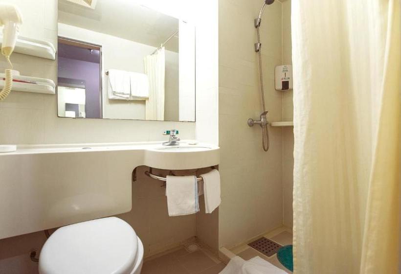 호텔 Jinjiang Inn Wuhan Nanhu Ping An Road