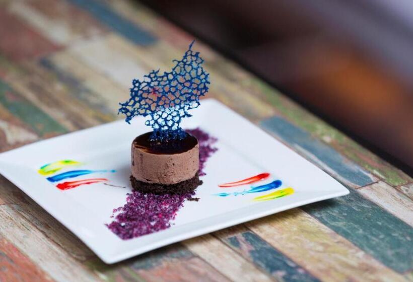 Regenta Central Hotel & Convention Centre Nagpur