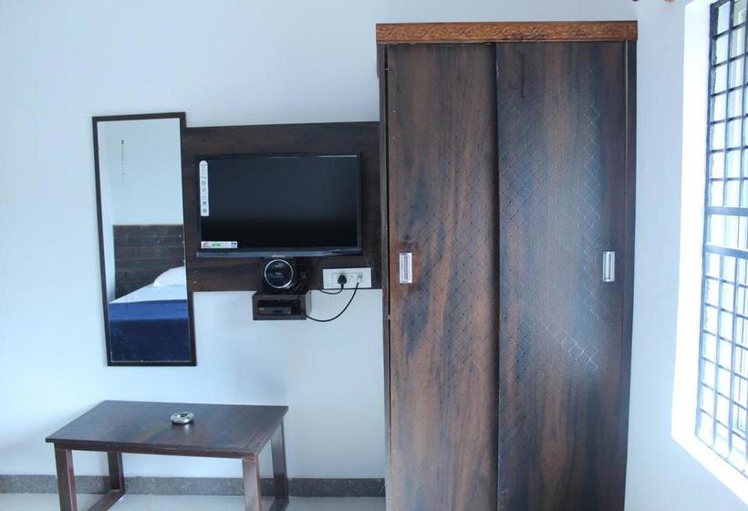 호텔 Lee Comfort Kushalnagar