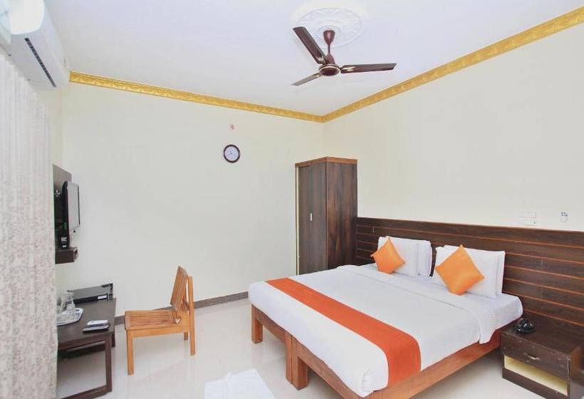 호텔 Lee Comfort Kushalnagar