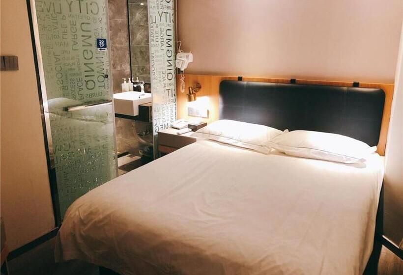 Junyi Hotel Nanjing Olympic Sports Center