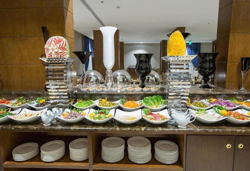 هتل Swiss In Tabuk