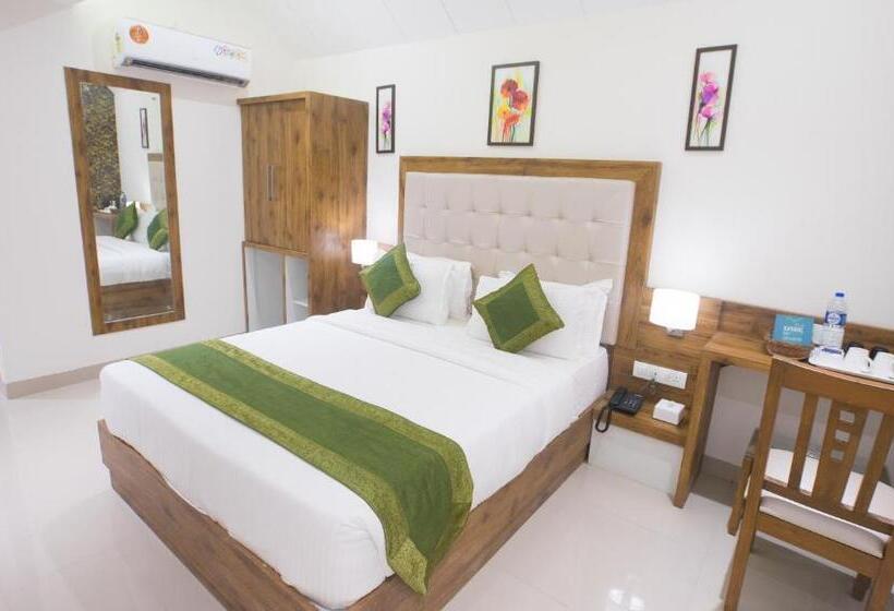 فندق Treebo Amber International