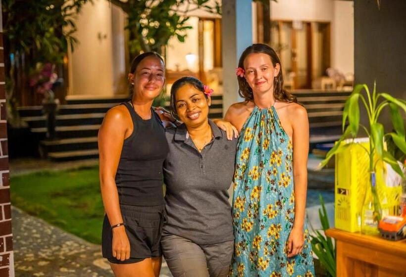 هاستل The Nest Canggu