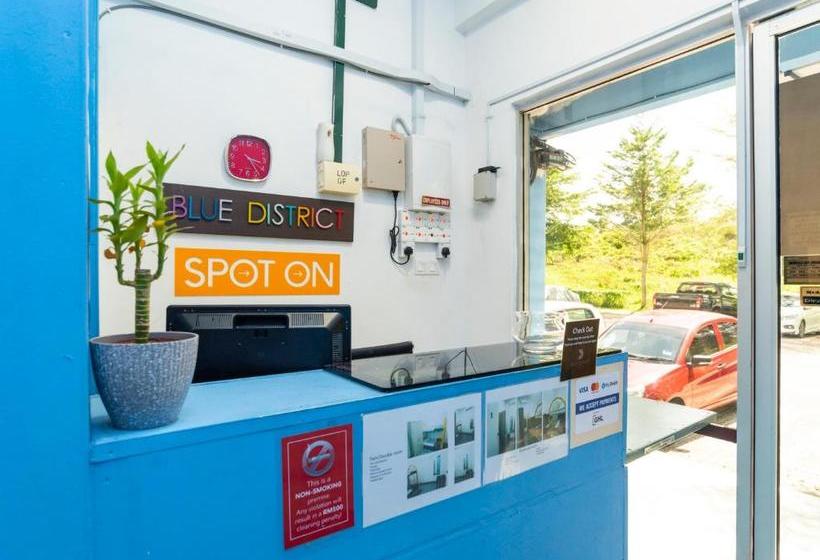 فندق صغير Spot On 89834 Blue District Backpackers