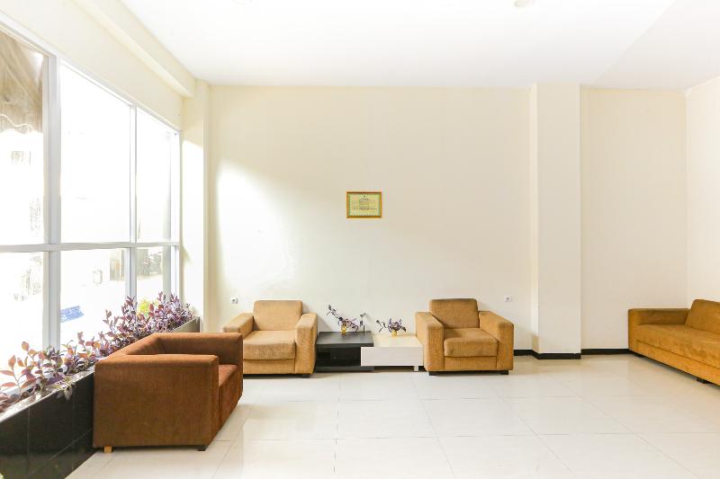 هتل Capital O 1246  Grand Pacific