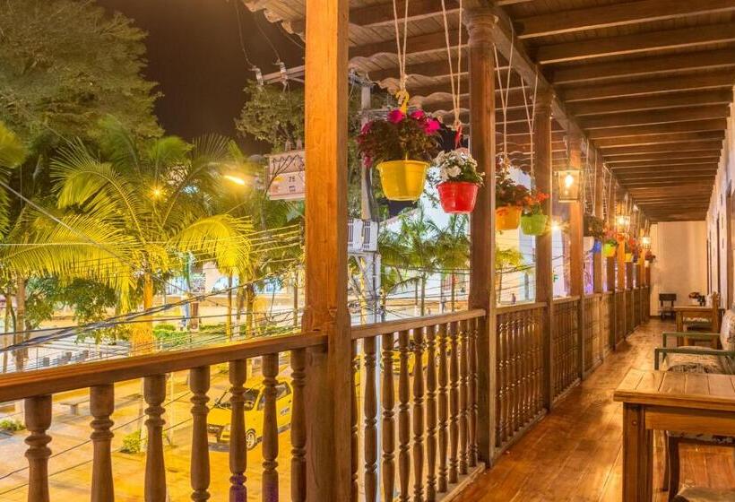 هتل Colonial Andino   Parque Principal De Pitalito