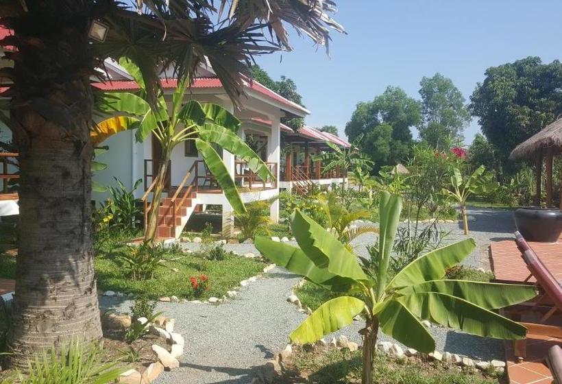 هتل Gecko Village