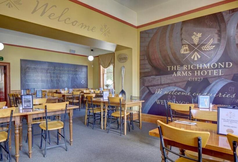 בית מלון כפרי The Richmond Arms