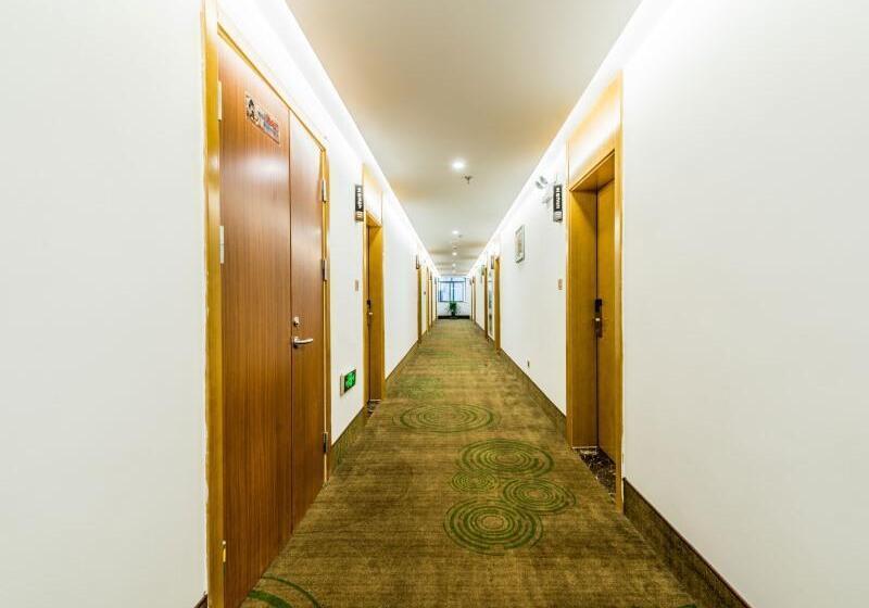 Отель Greentree Inn  Wuxi Binhu District Datong Road Zhouxin