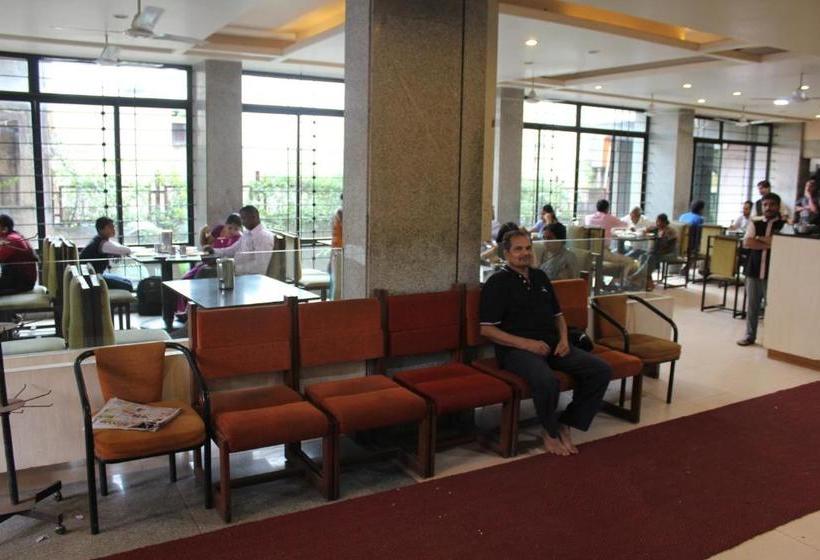 בית מלון כפרי Suvarn Mandir