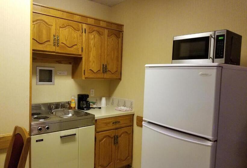 فندق على الطريق New Imperial Inn