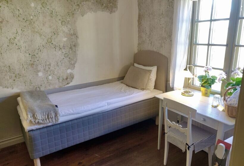 Bed and Breakfast L Dahlströmska Gården