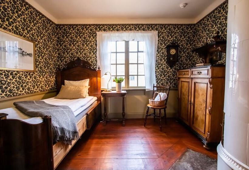 Bed and Breakfast L Dahlströmska Gården