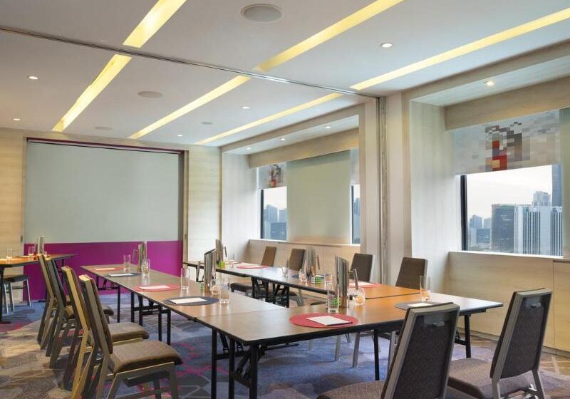 فندق Aloft Jakarta Wahid Hasyim